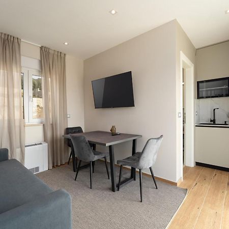 Larum Apartmens 弗尔萨尔 外观 照片