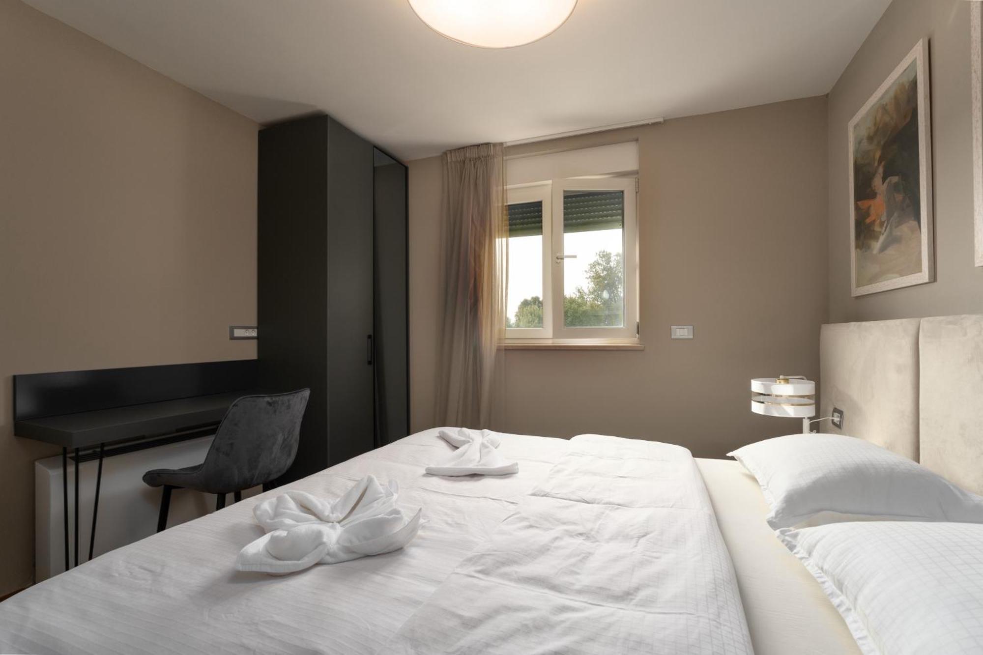 Larum Apartmens 弗尔萨尔 外观 照片