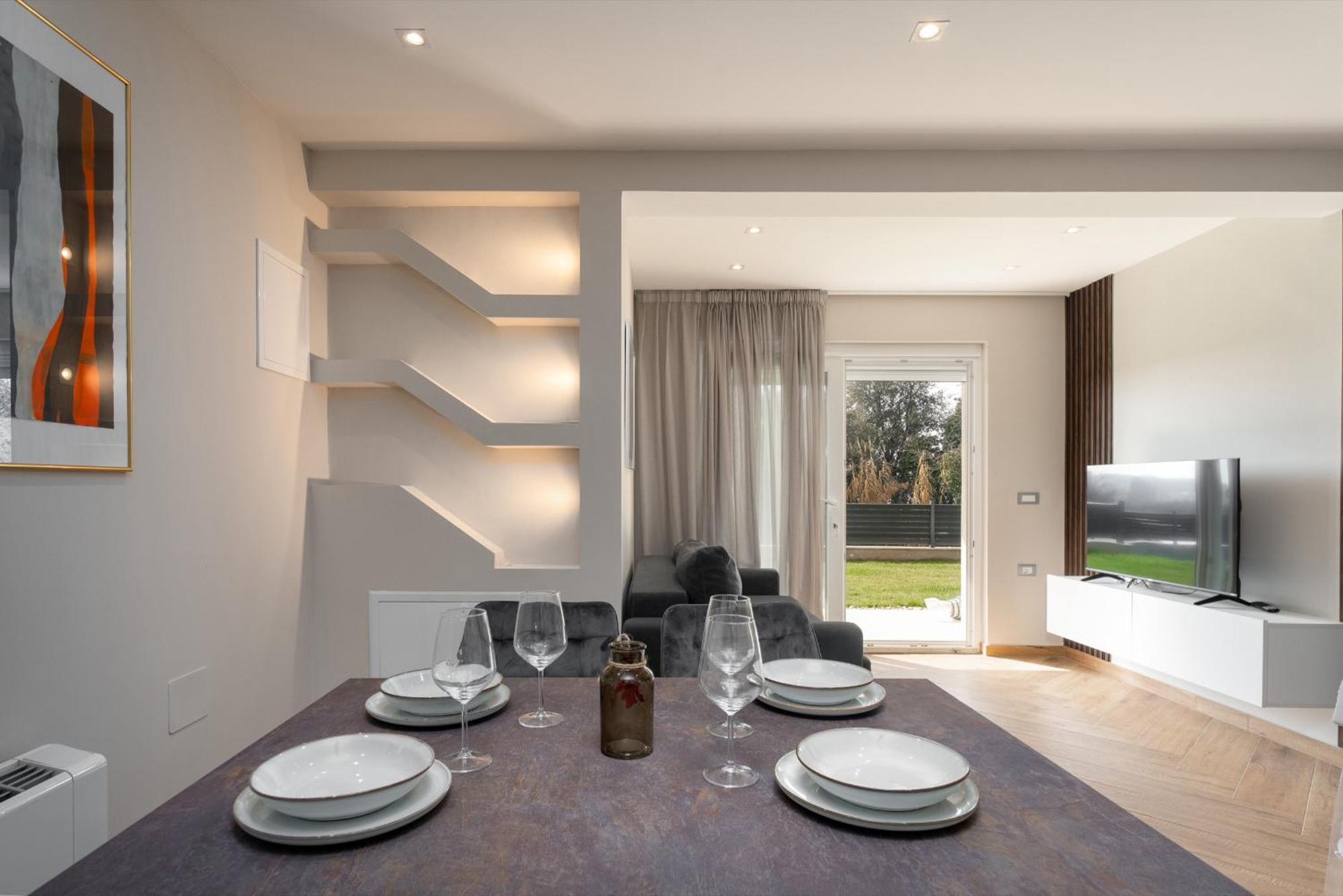Larum Apartmens 弗尔萨尔 外观 照片