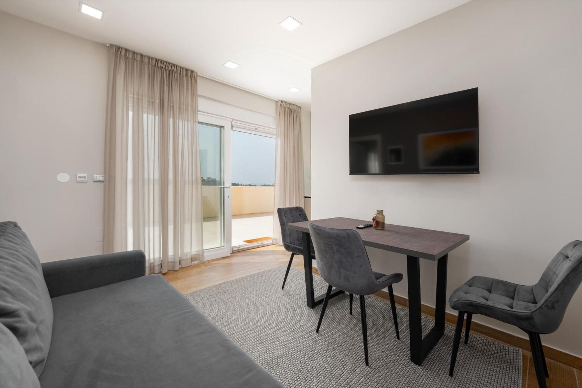 Larum Apartmens 弗尔萨尔 外观 照片