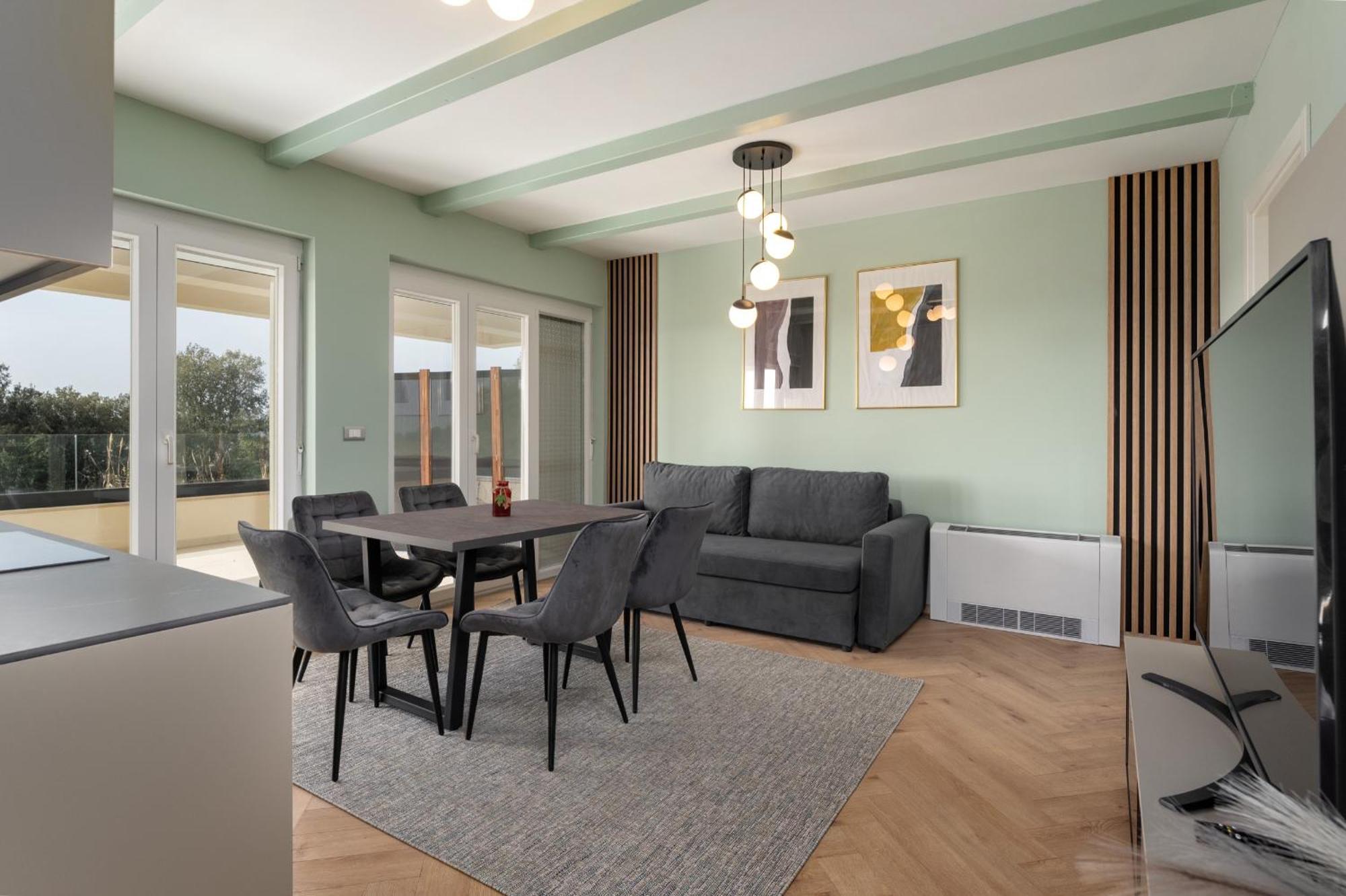 Larum Apartmens 弗尔萨尔 外观 照片