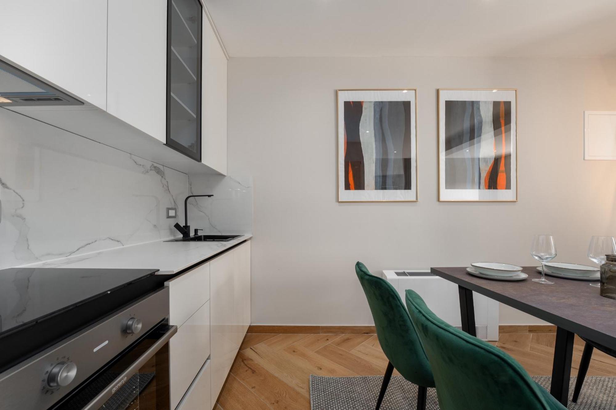 Larum Apartmens 弗尔萨尔 外观 照片