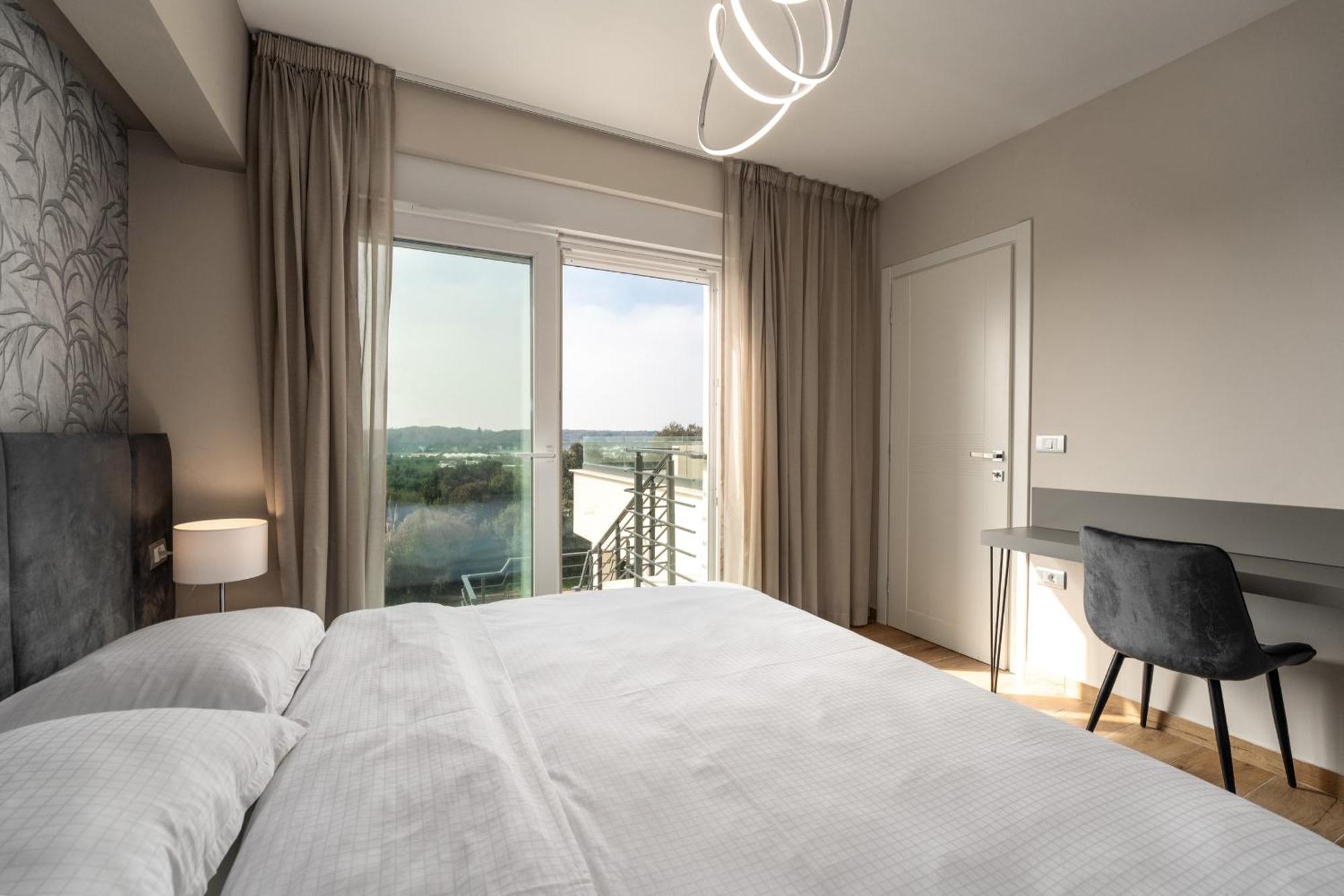 Larum Apartmens 弗尔萨尔 外观 照片
