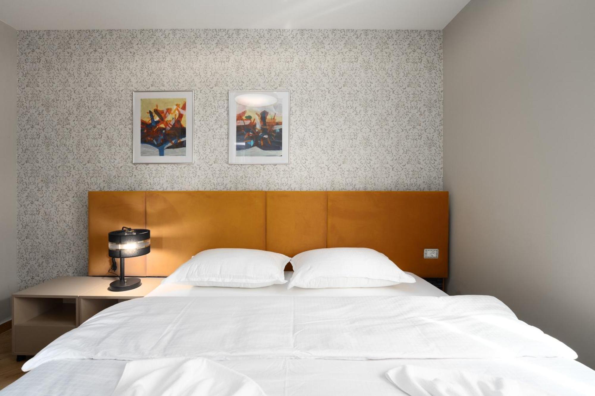 Larum Apartmens 弗尔萨尔 外观 照片