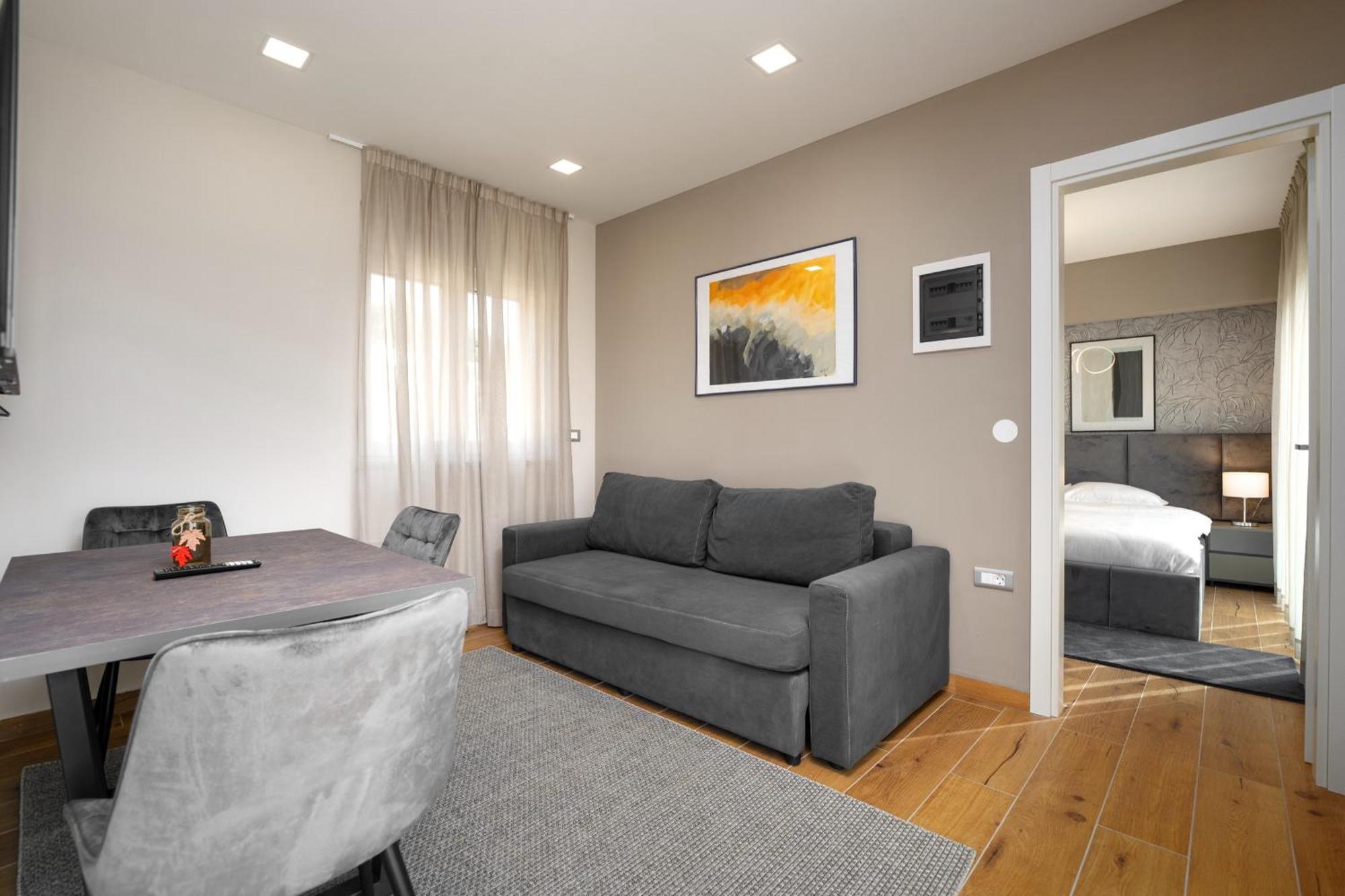 Larum Apartmens 弗尔萨尔 外观 照片