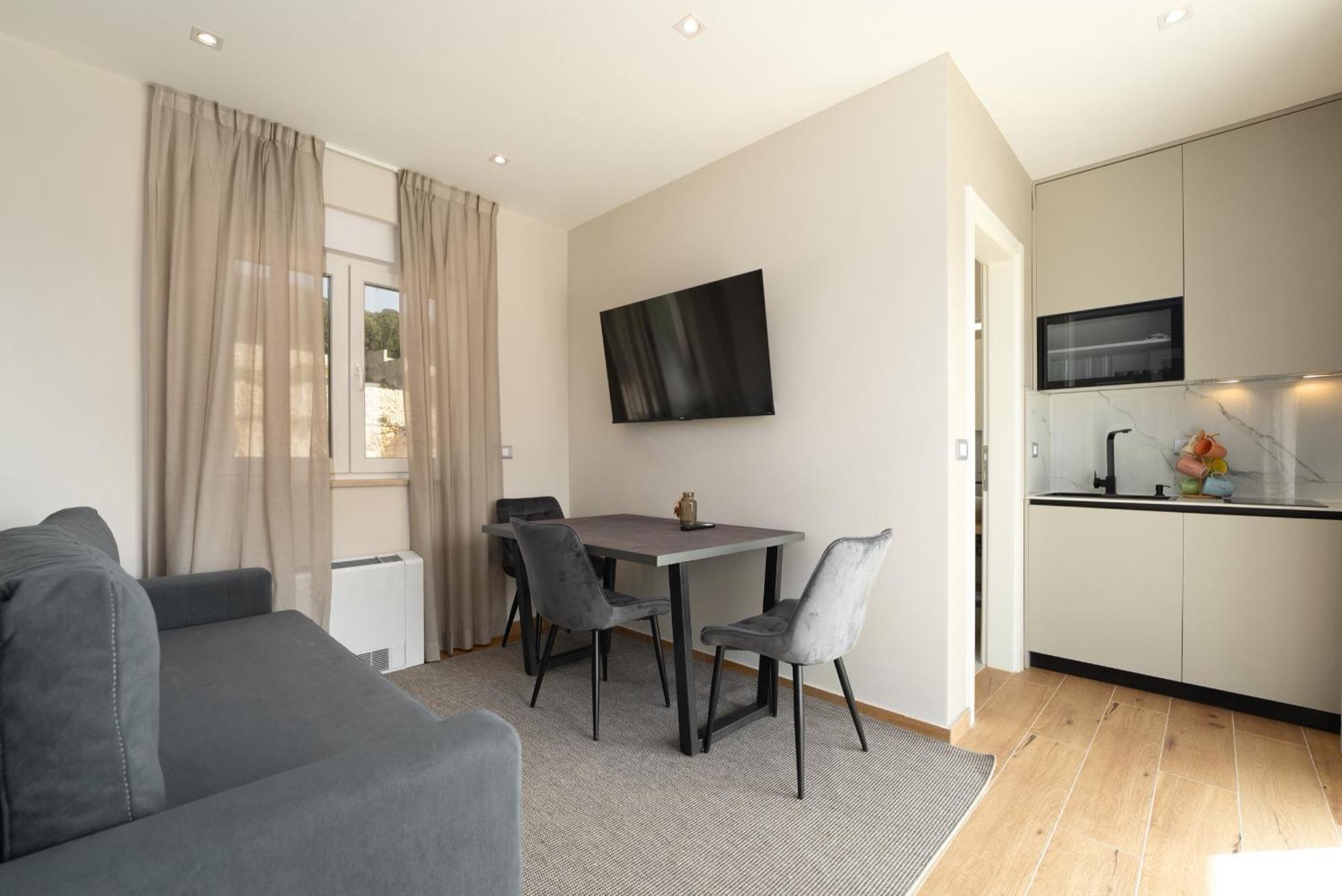 Larum Apartmens 弗尔萨尔 外观 照片