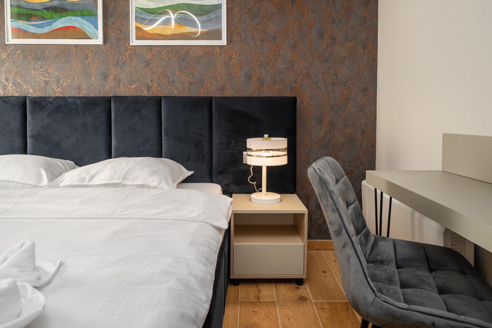 Larum Apartmens 弗尔萨尔 外观 照片