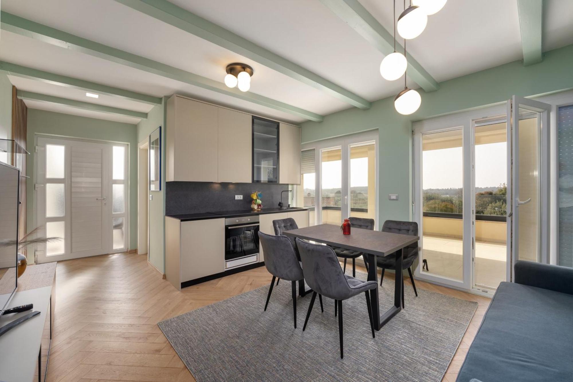 Larum Apartmens 弗尔萨尔 外观 照片