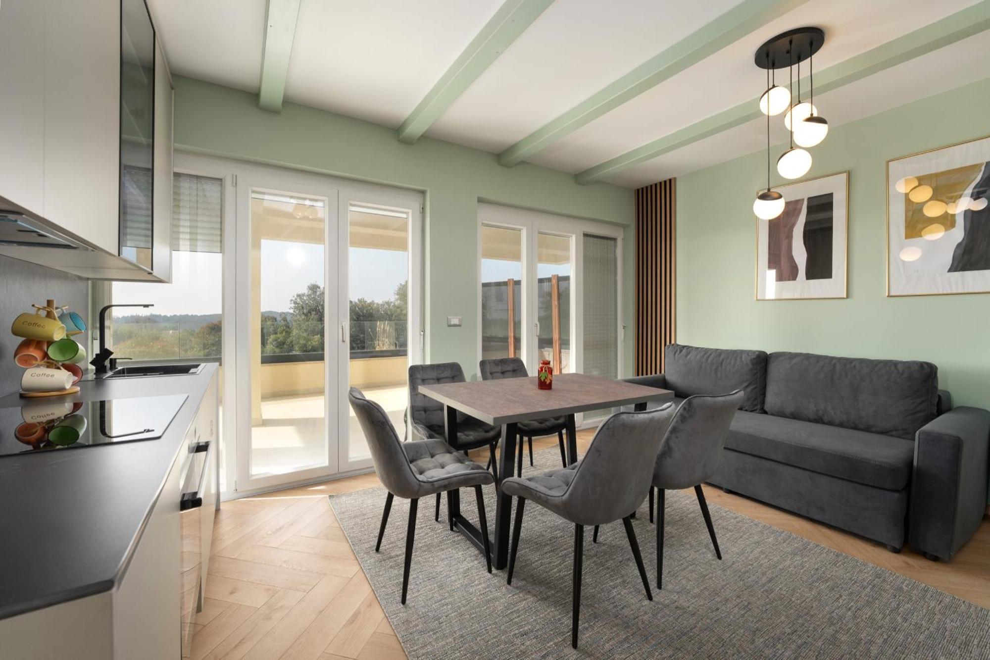 Larum Apartmens 弗尔萨尔 外观 照片